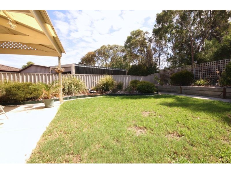3 Hilditch Drive, Green Fields SA 5107