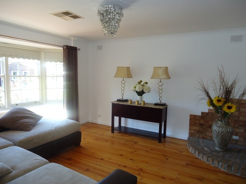 18 Vicenzo Street, Fairview Park SA 5126