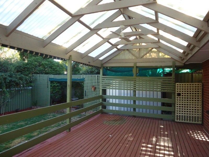 18 Vicenzo Street, Fairview Park SA 5126