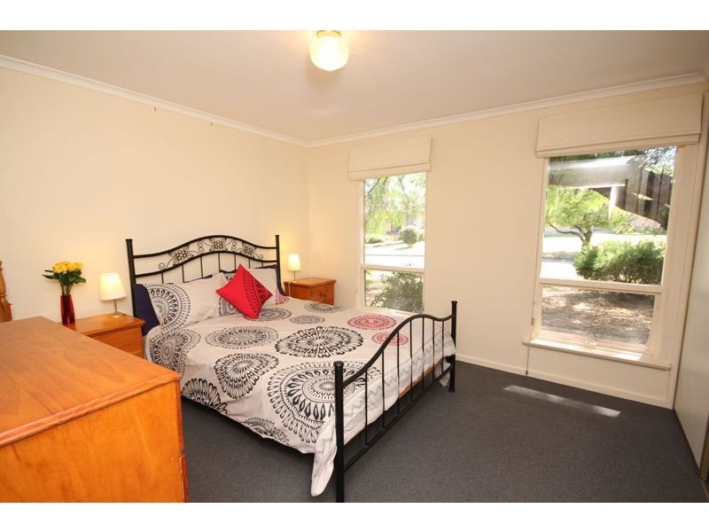 15 Hoover Road, Hope Valley SA 5090