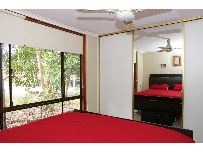 12 Linton St, Banksia Park SA 5091