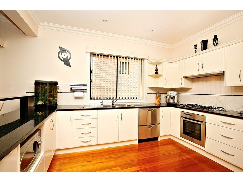 13 Hillstowe Court, Greenwith SA 5125