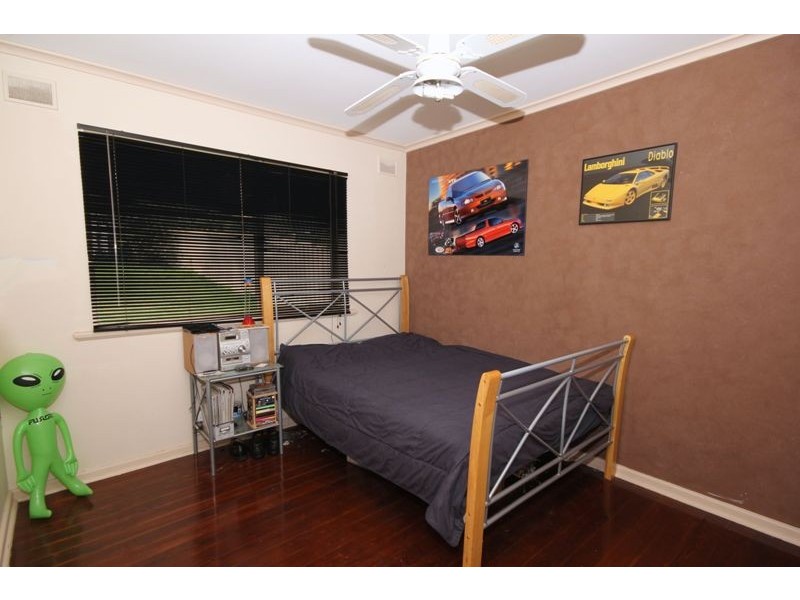 16 Lugarno Street, Redwood Park SA 5097