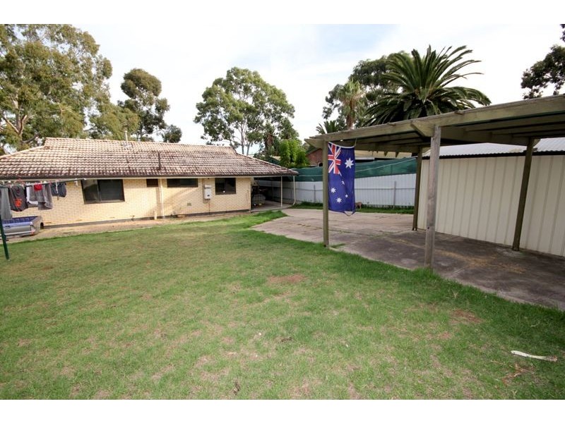 16 Lugarno Street, Redwood Park SA 5097