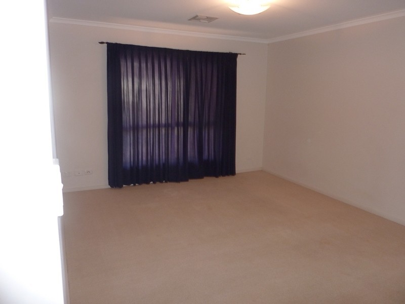 4 Bellbird Avenue, Paralowie SA 5108