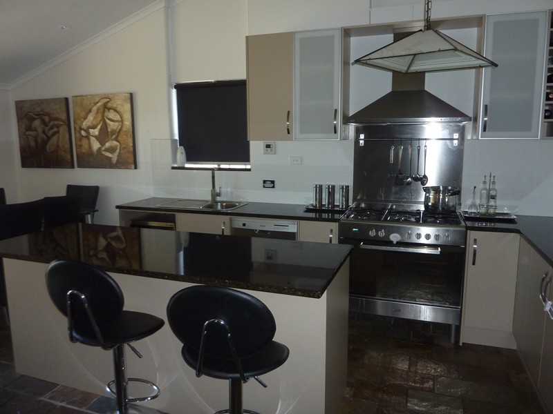 9 Swallow Ave, Modbury Heights SA 5092