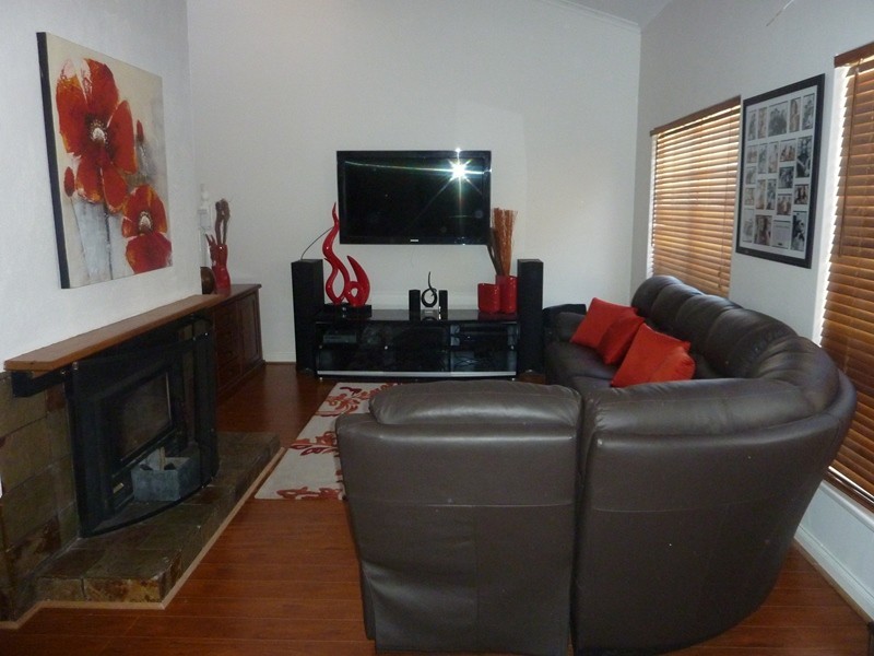 9 Swallow Ave, Modbury Heights SA 5092