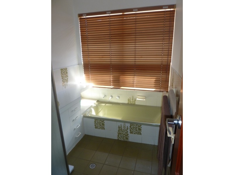 9 Swallow Ave, Modbury Heights SA 5092
