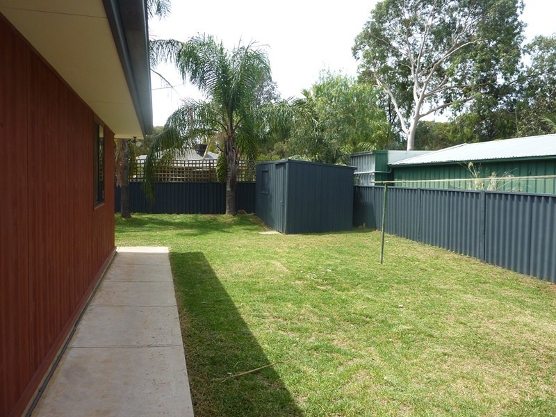 8 Valiant Court, Salisbury Heights SA 5109