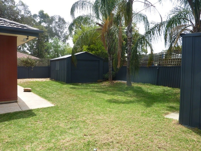 8 Valiant Court, Salisbury Heights SA 5109