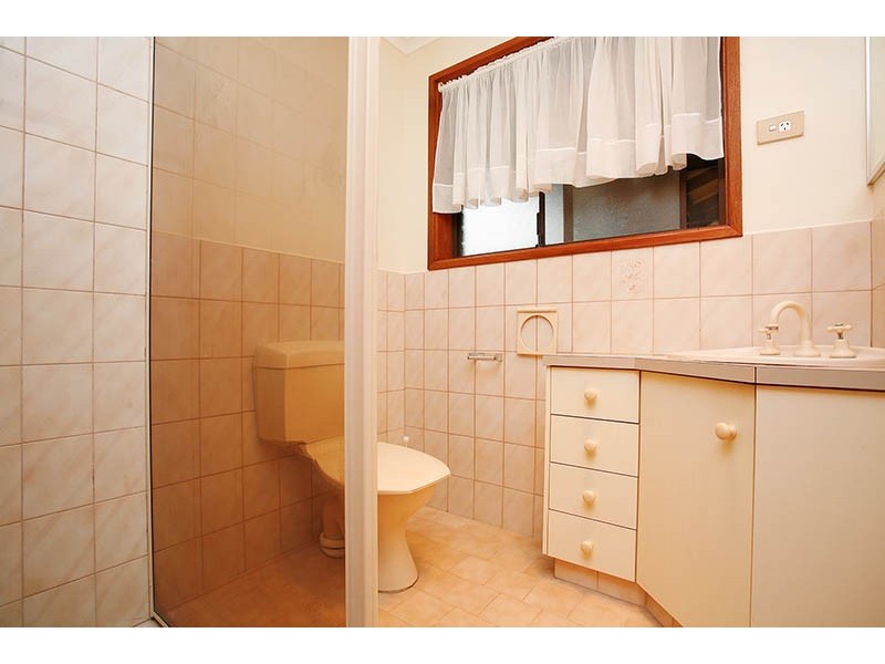 17 Greenvale Court, Wynn Vale SA 5127