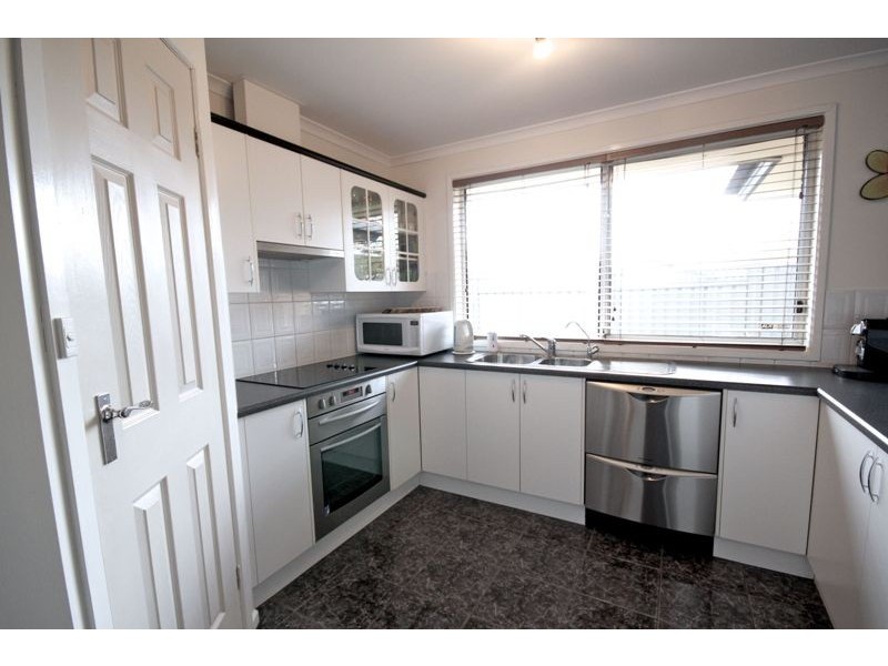 6 Gilchrist Close, Greenwith SA 5125