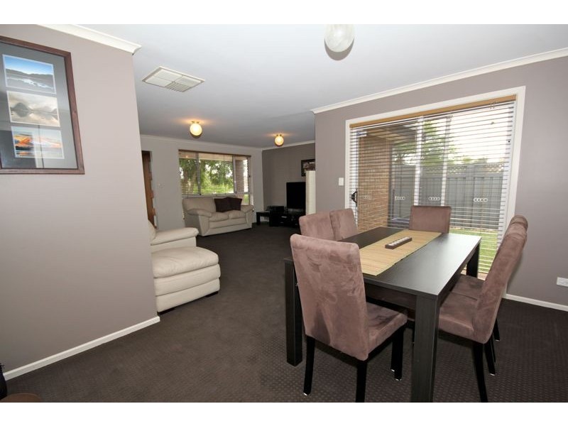 6 Gilchrist Close, Greenwith SA 5125