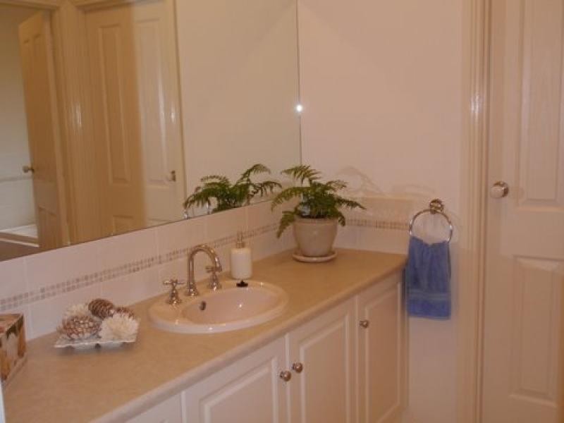 86 Shoalhaven Circuit, Mawson Lakes SA 5095