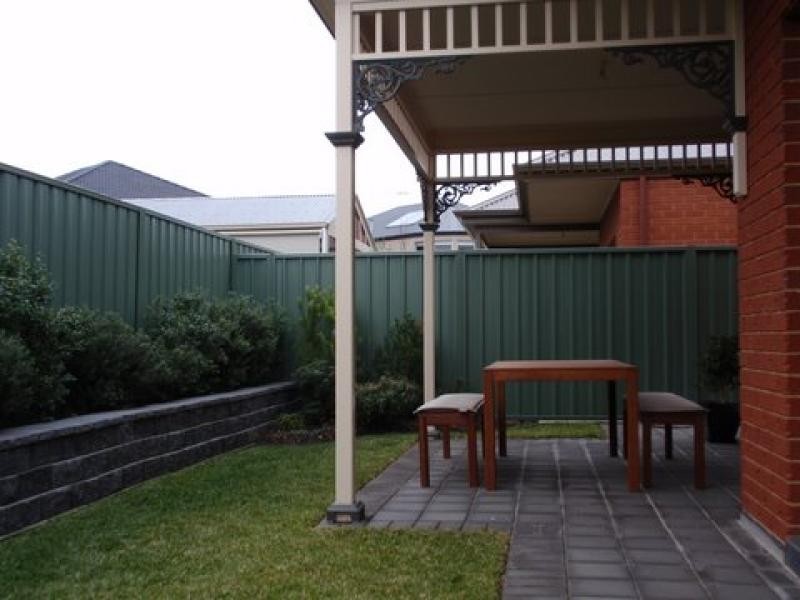 86 Shoalhaven Circuit, Mawson Lakes SA 5095