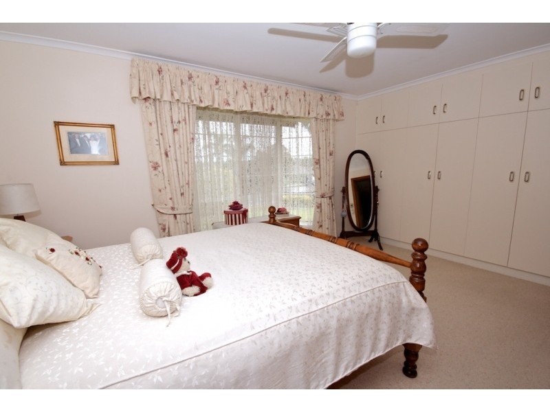 53 McEwin Avenue, Redwood Park SA 5097