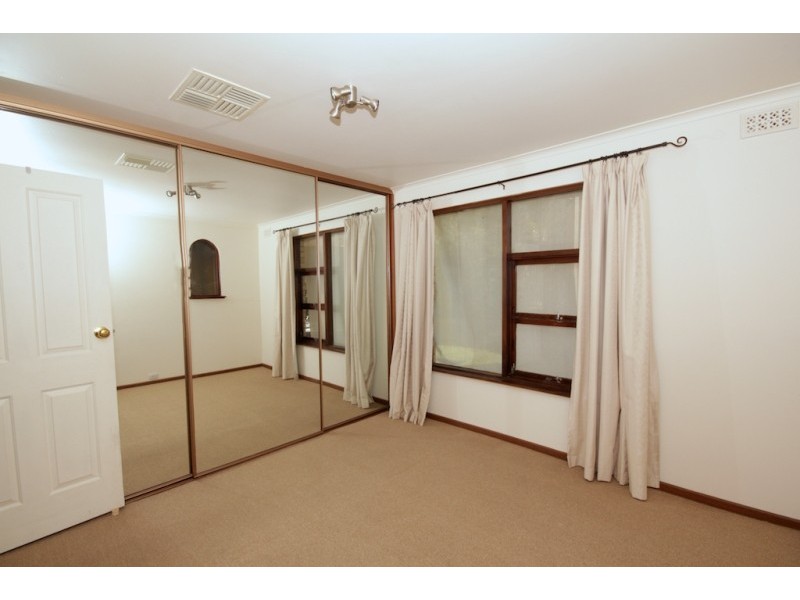 29 Haddington Street, Valley View SA 5093