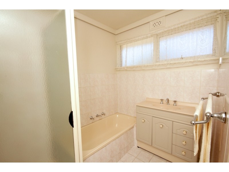 29 Haddington Street, Valley View SA 5093