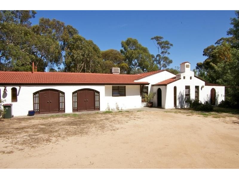 4 Protea Court, Banksia Park SA 5091