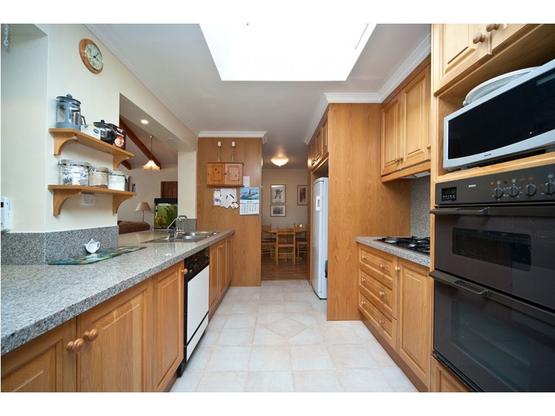 6 Launceston Avenue, Banksia Park SA 5091