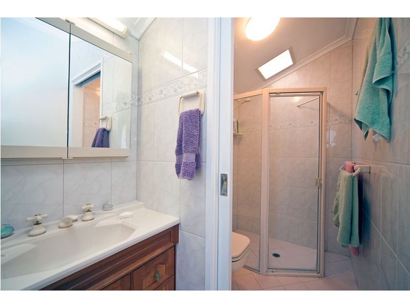 6 Launceston Avenue, Banksia Park SA 5091