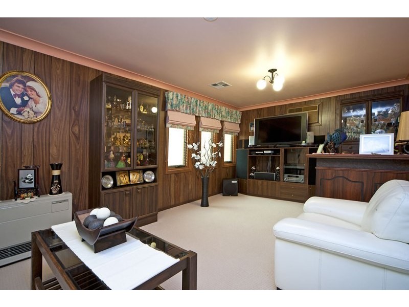 16 Roebling Street, Modbury Heights SA 5092