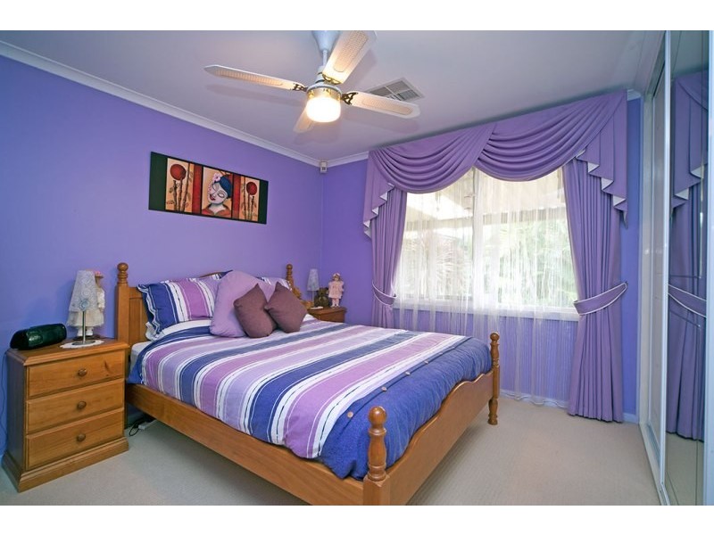 16 Roebling Street, Modbury Heights SA 5092