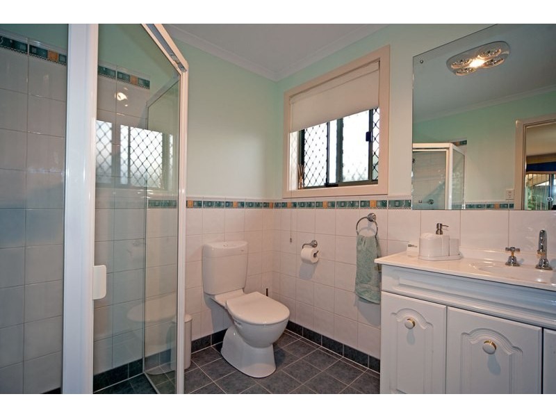 16 Roebling Street, Modbury Heights SA 5092