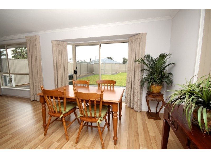 12 Haddington Crescent, Mansfield Park SA 5012
