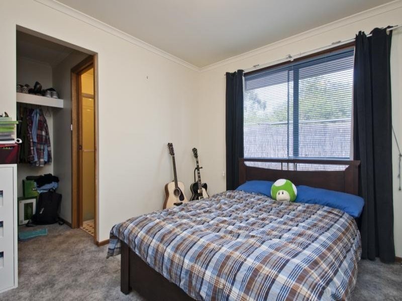 15 Hillcott Ave, Wynn Vale SA 5127