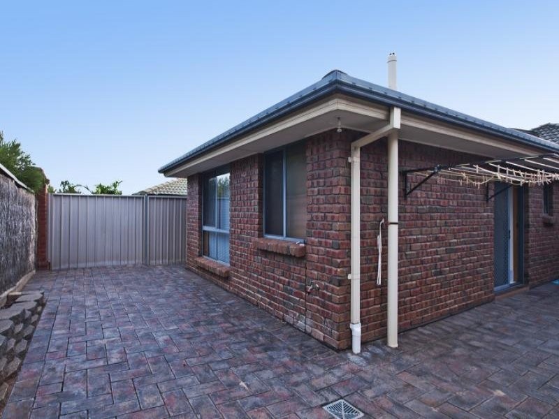 15 Hillcott Ave, Wynn Vale SA 5127