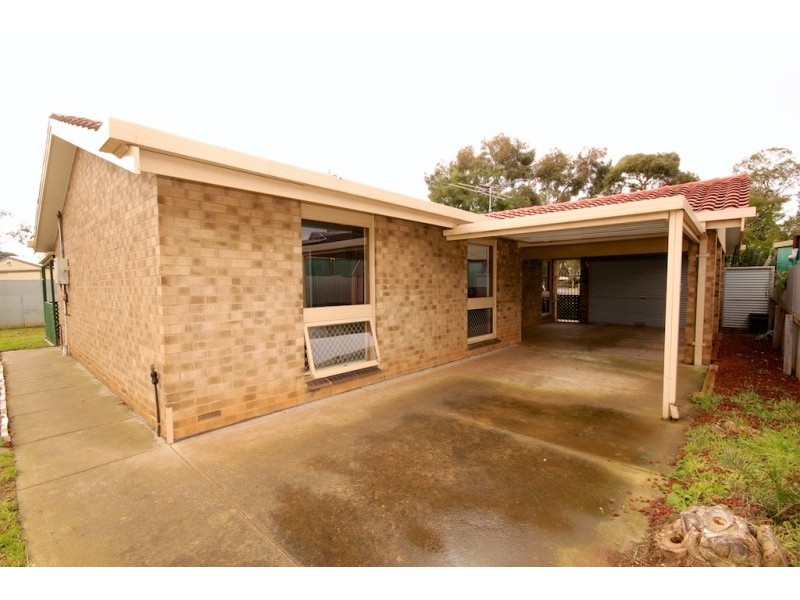 18 Rogers Crescent, Paralowie SA 5108