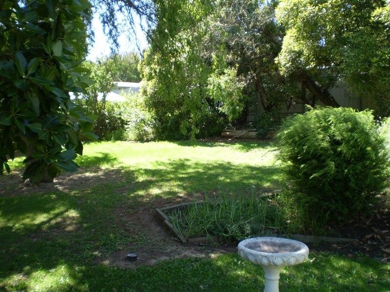 1 Goodes Road, Ridgehaven SA 5097