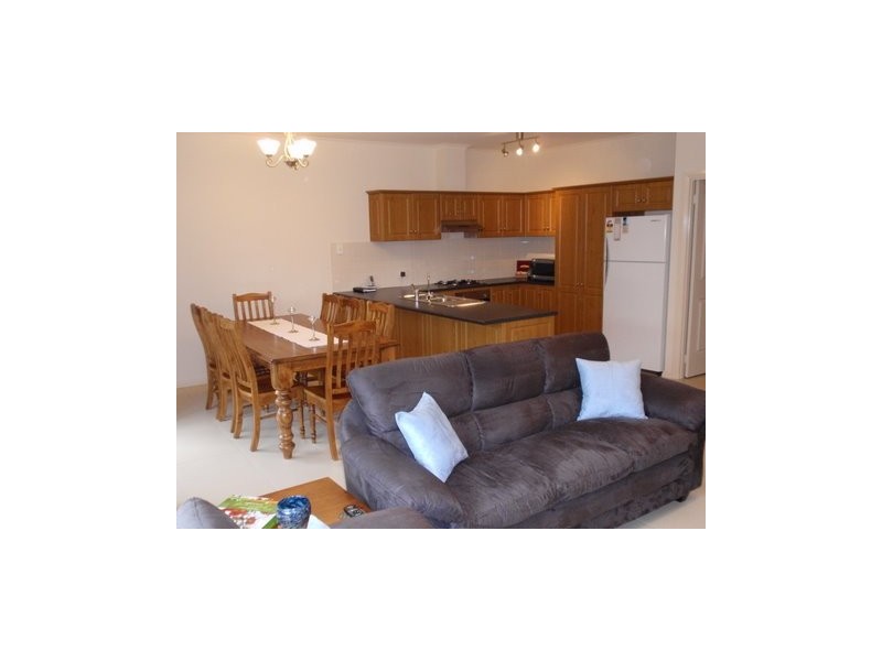 86 Shoalhaven Circuit, Mawson Lakes SA 5095