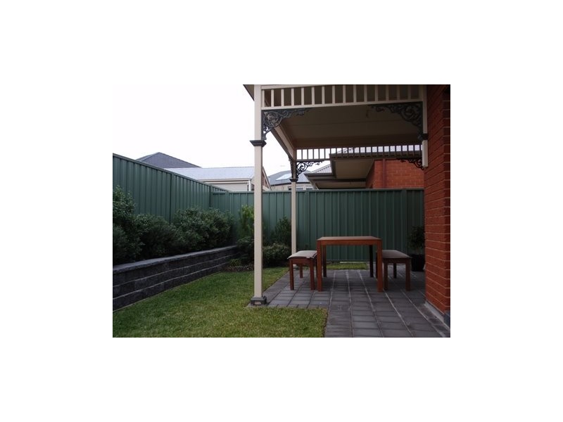 86 Shoalhaven Circuit, Mawson Lakes SA 5095