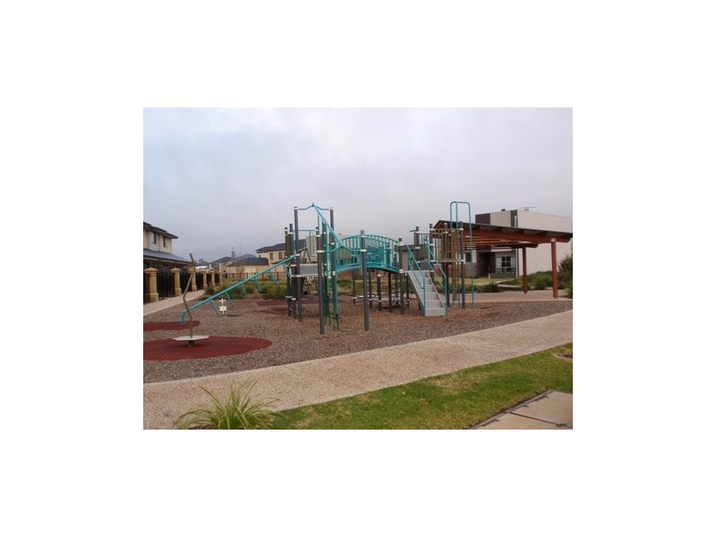 86 Shoalhaven Circuit, Mawson Lakes SA 5095