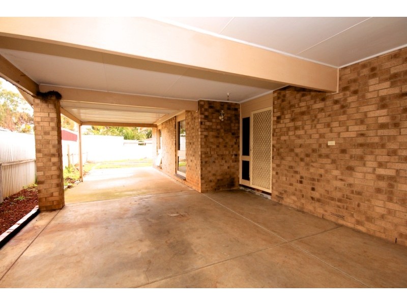 18 Rogers Crescent, Paralowie SA 5108