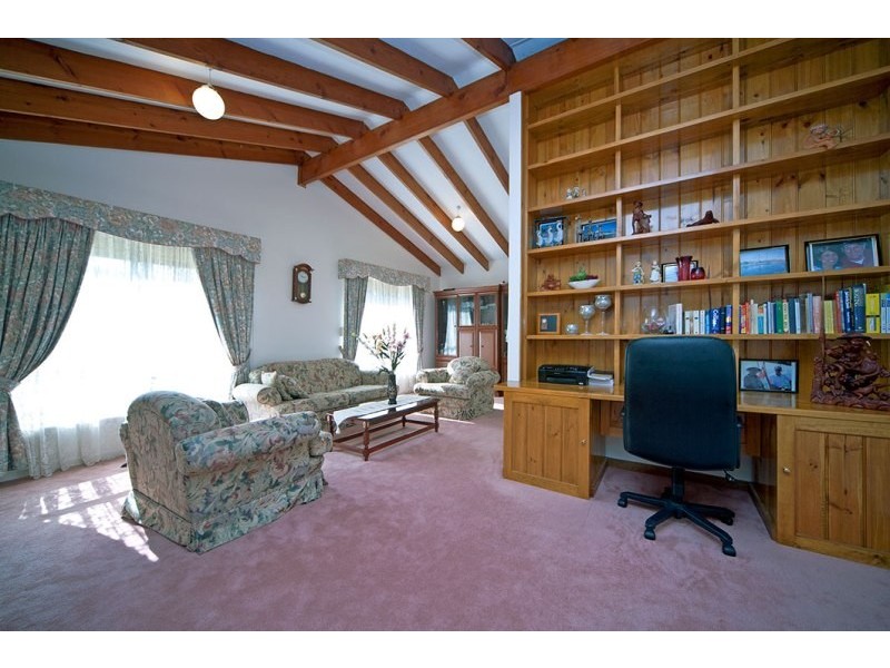 24 Baraga Grove, Modbury Heights SA 5092