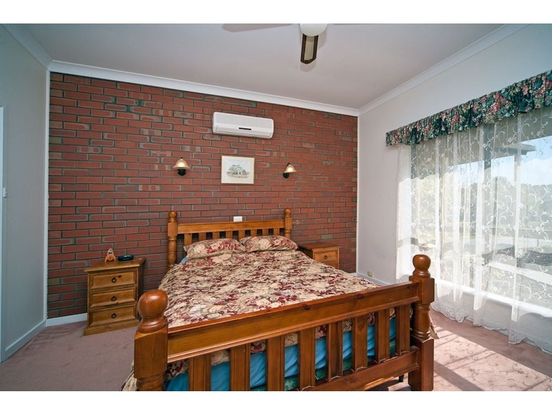 24 Baraga Grove, Modbury Heights SA 5092