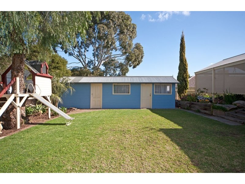 24 Baraga Grove, Modbury Heights SA 5092
