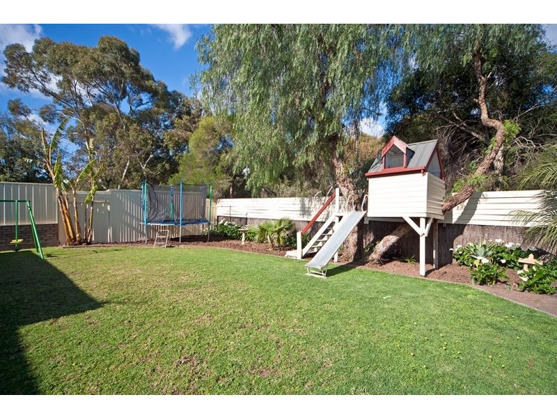 24 Baraga Grove, Modbury Heights SA 5092