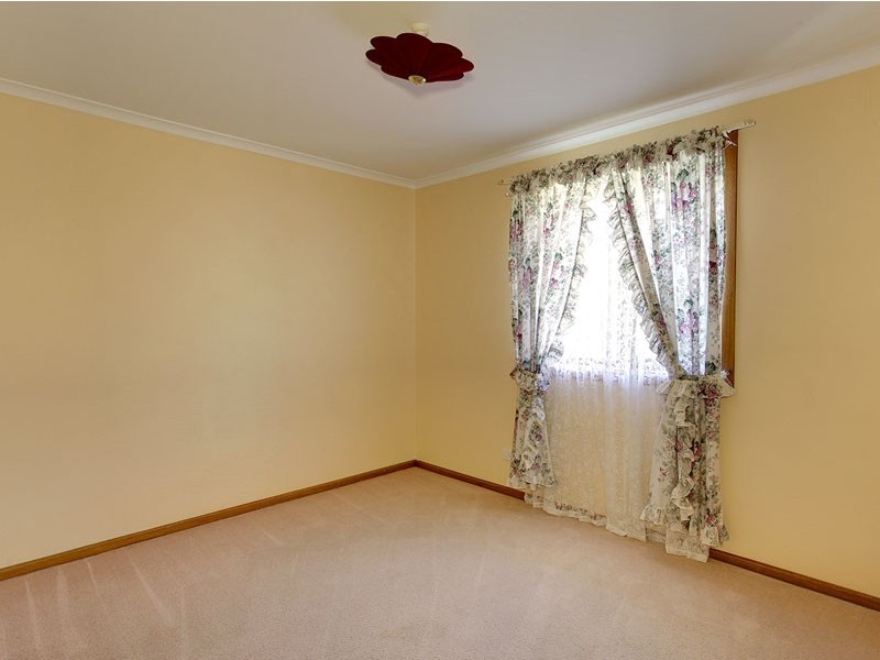2 Deacon Court, Paralowie SA 5108