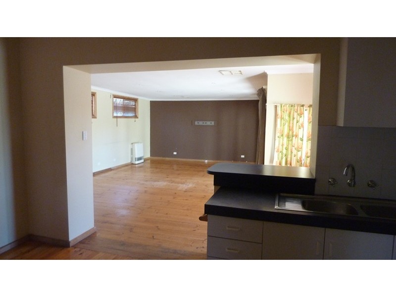 2 Wynyard Place, Redwood Park SA 5097