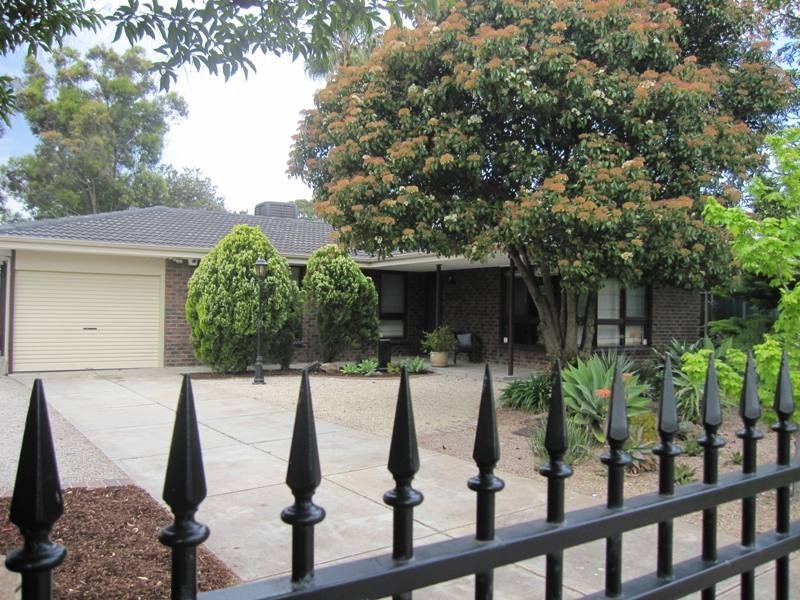 13 Heysen Avenue, Hope Valley SA 5090