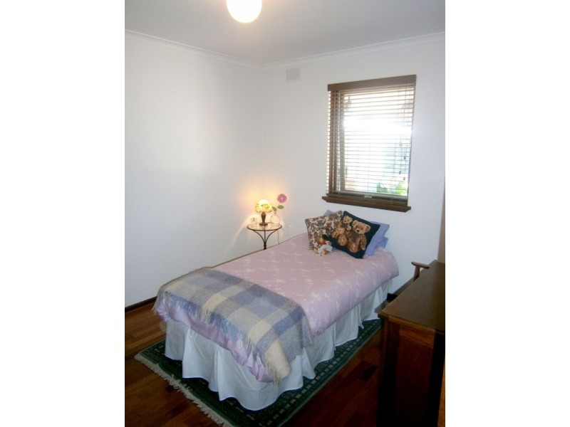 13 Heysen Avenue, Hope Valley SA 5090