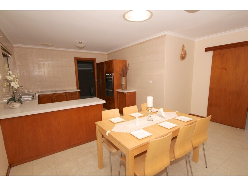 41 Heysen Avenue, Hope Valley SA 5090