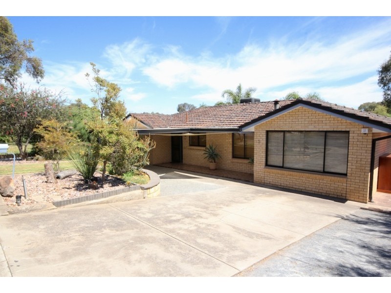 5 Gaylard Crescent, Redwood Park SA 5097