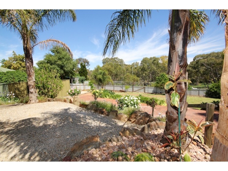 5 Gaylard Crescent, Redwood Park SA 5097