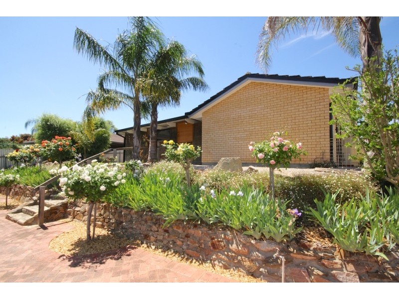 5 Gaylard Crescent, Redwood Park SA 5097