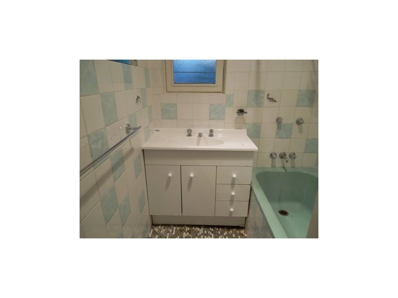 32 Barton Road, Elizabeth Downs SA 5113